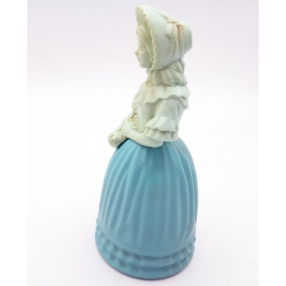 Avon Victorian Fashion Figurine Field Flowers Cologne Bottle 1970s Vintage 5.75 - Picture 8 of 13